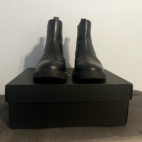 COACH Chelsey boots size 7.5 - Picture 2 of 10